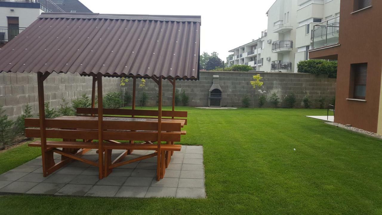 Sweet&Center Wellness Apartman Siófok Eksteriør billede