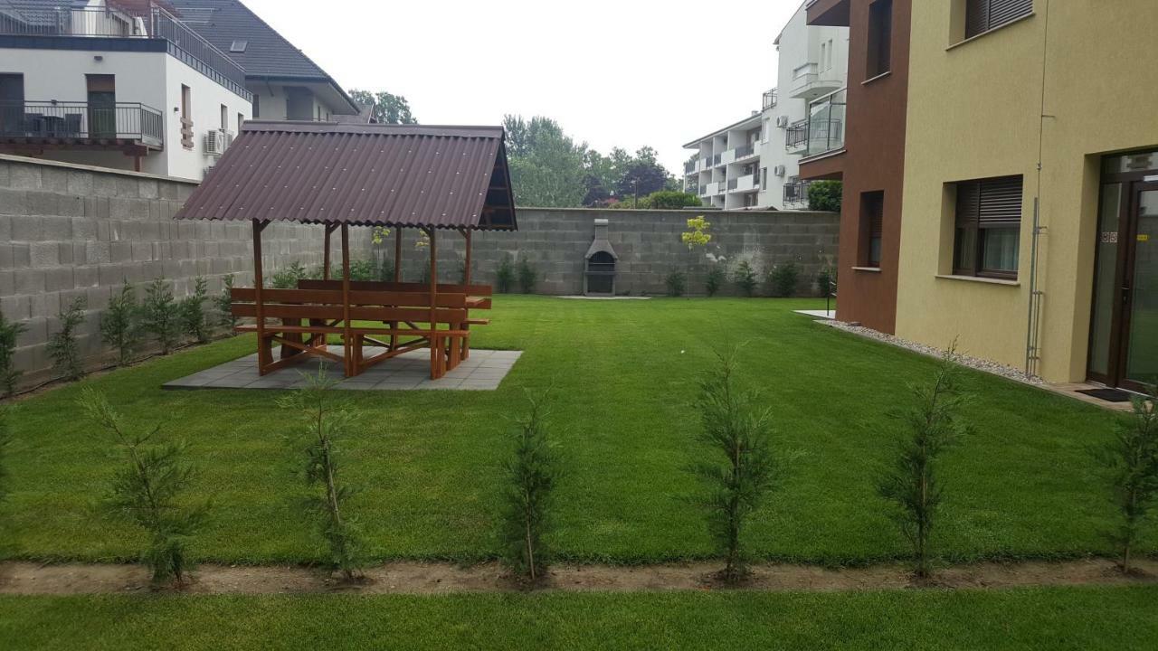 Sweet&Center Wellness Apartman Siófok Eksteriør billede